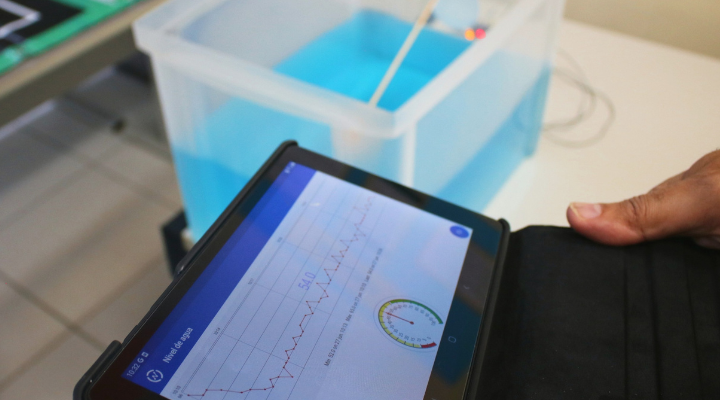 IRS Tech.22: Participantes apresentam caixa d’água monitorada, projeto desenvolvido na Oficina de Robótica