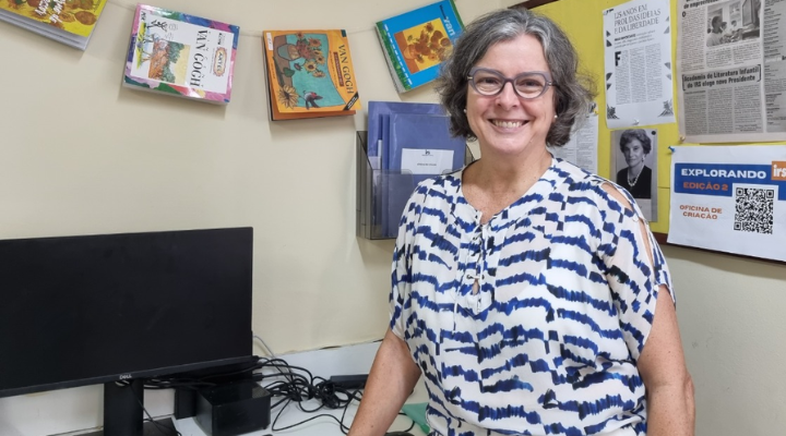 Monika Schulz, integrante da Associação de Bairro do Jardim Botânico, torna-se voluntária do IRS após visita